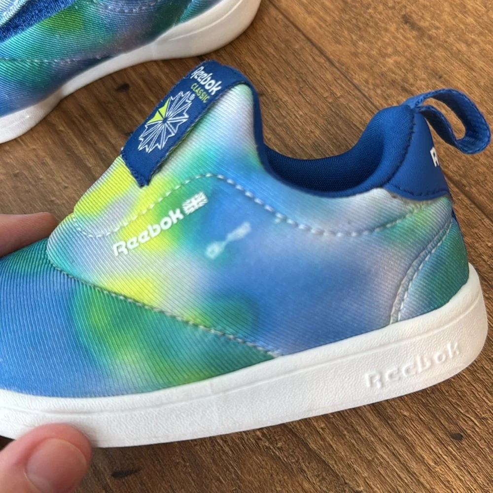 Reebok cute tie